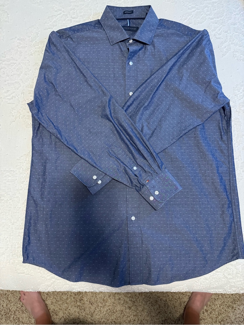 Tommy Hilfiger Navy Dress Shirt wrinkle free